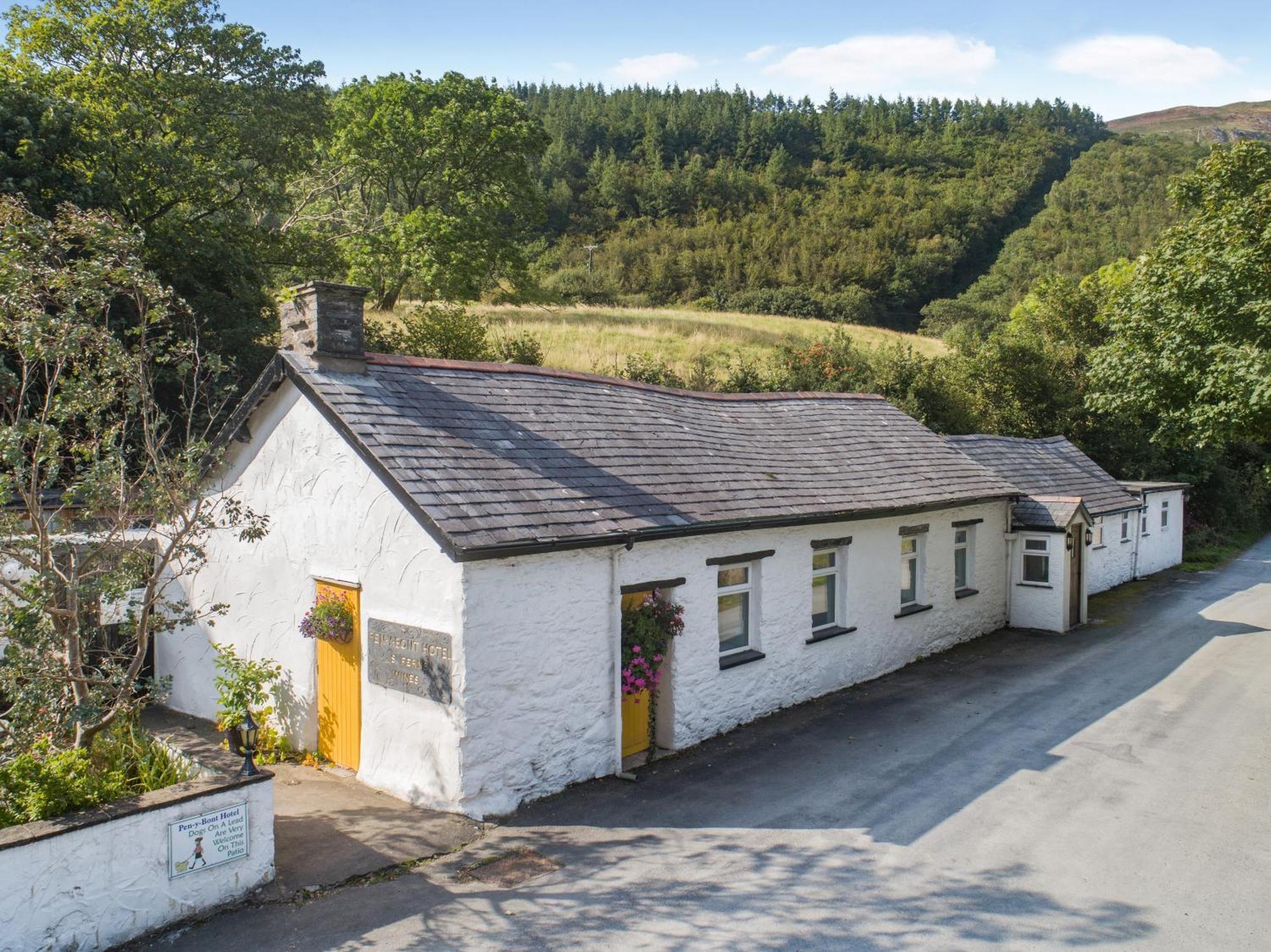 Pen-Y-Bont Hotel Bed & Breakfast Tal-y-llyn