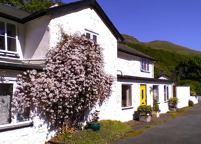 Pen-Y-Bont Hotel