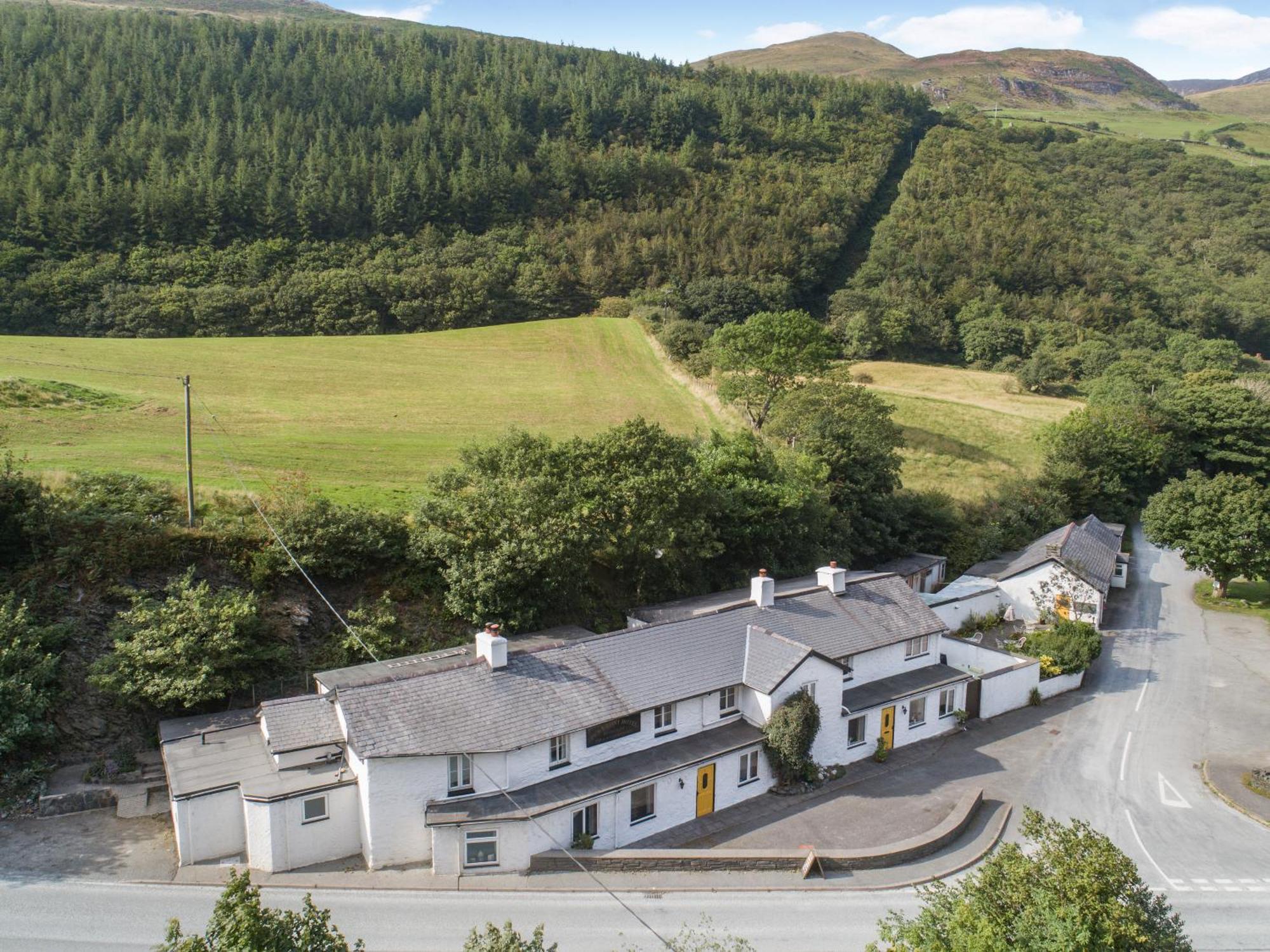 Pen-y-bont Bed & Breakfast 3*
