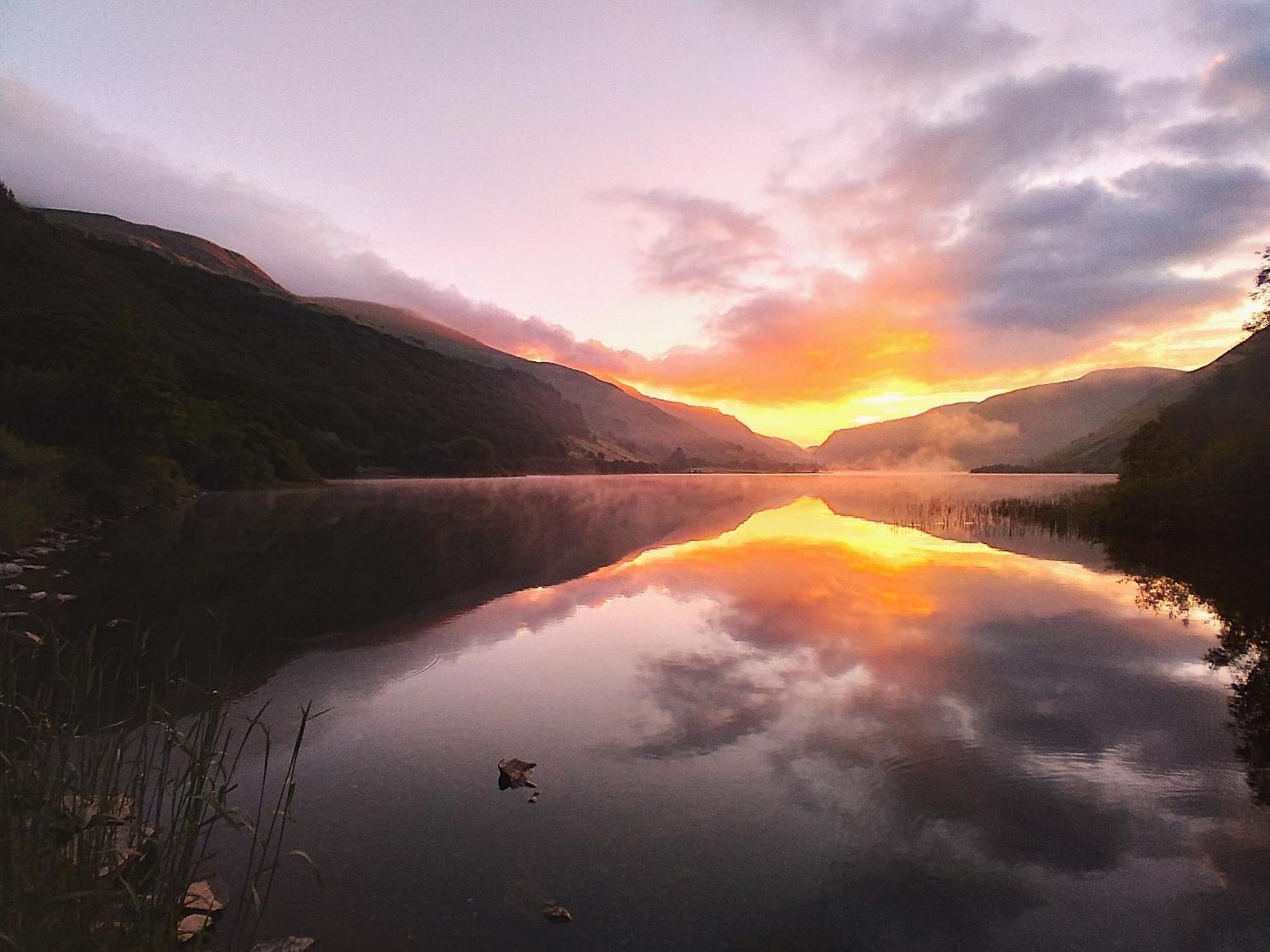 Pen-y-bont Tal-y-llyn